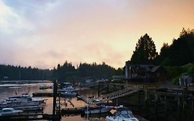 Harbourside Lodge